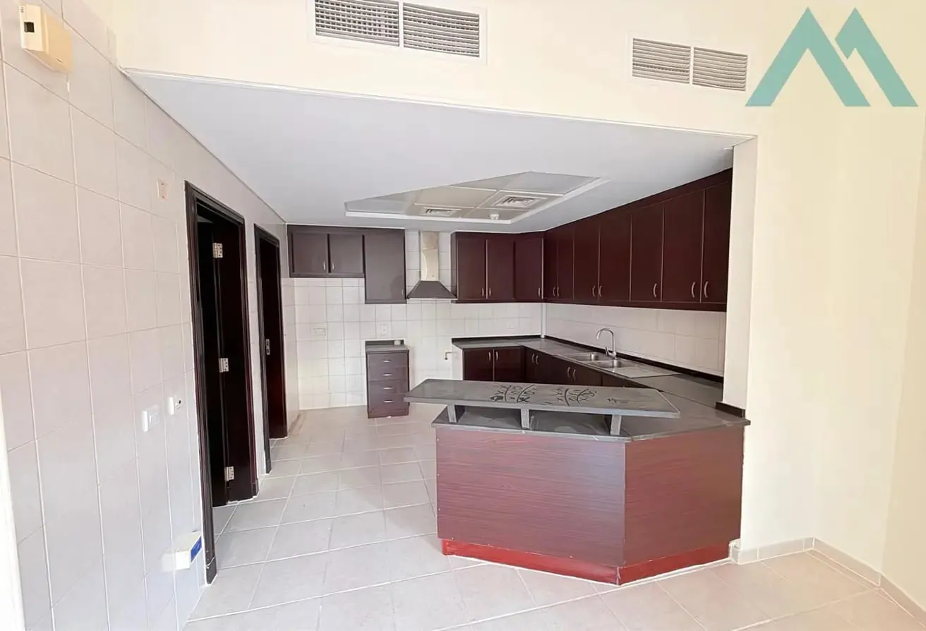 Spacious 2BR | 3 Bathrooms | Prime Location