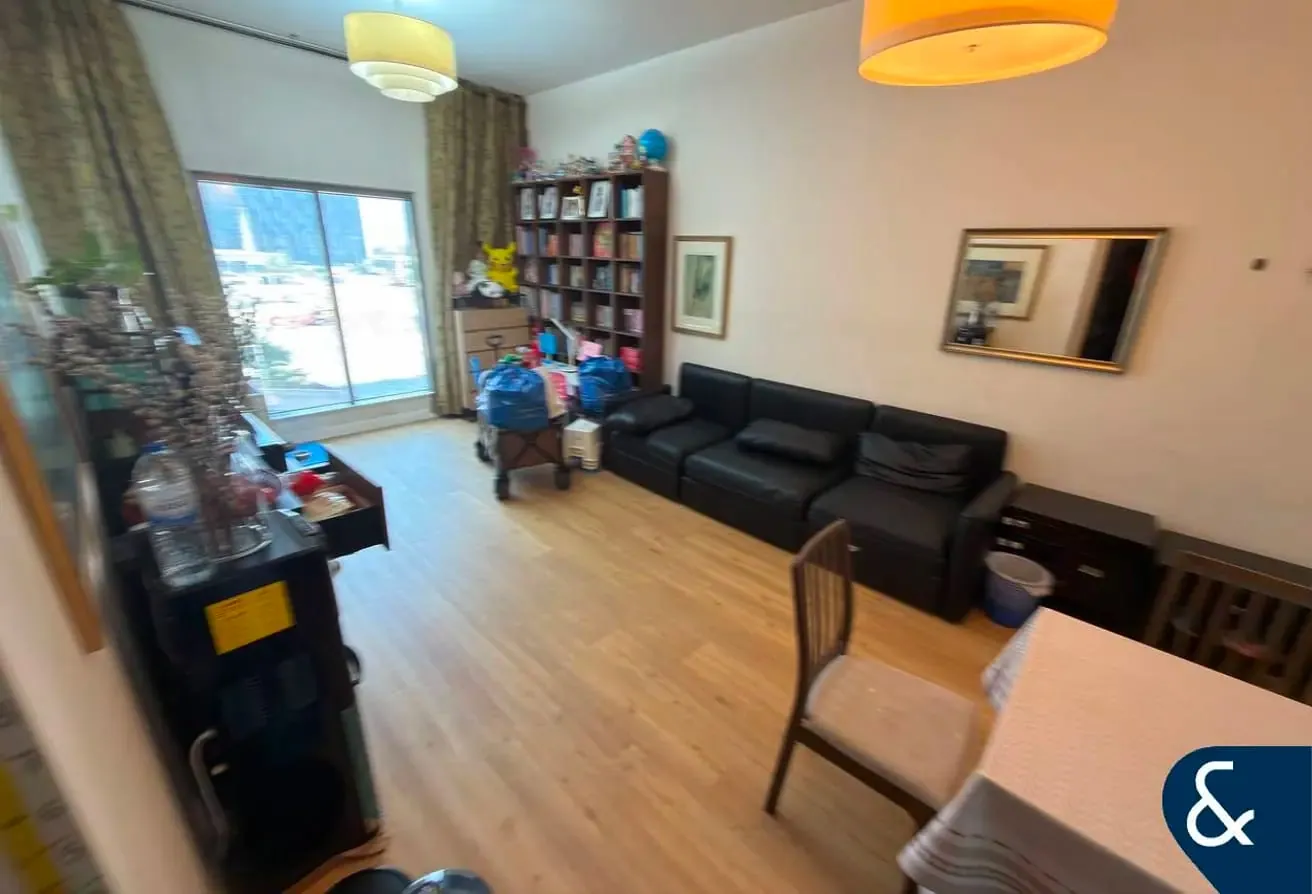 2 Bed + Storage | Vacant | Low Floor | Cheap