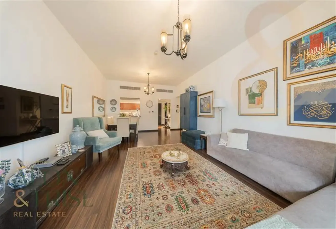 Exclusive 2Bed + Maids | Green Lakes S1 | JLT