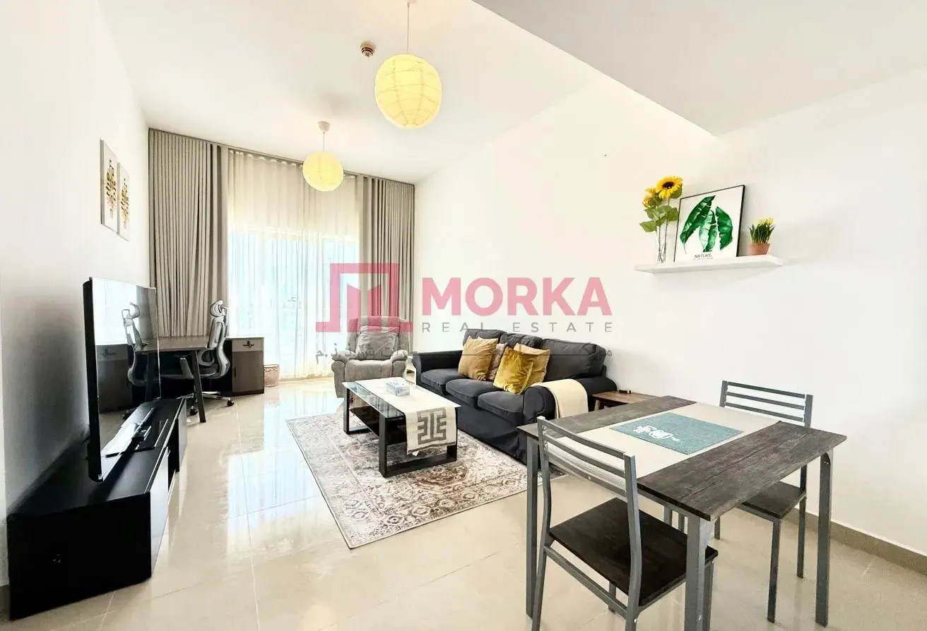 VACANT | Fully furnished | City and sunset view