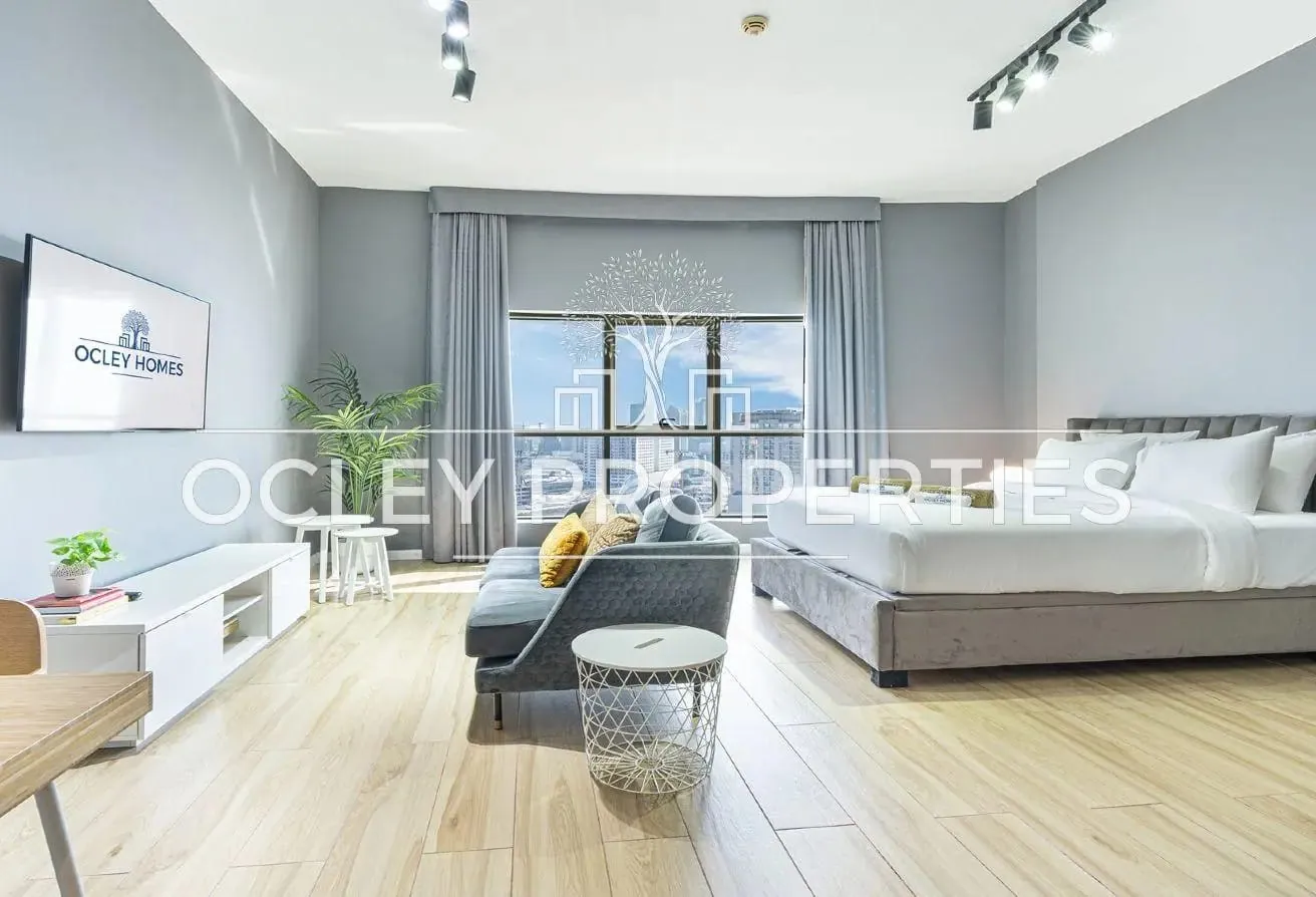 Spacious Unit | Modern Studio | Fully Furnished