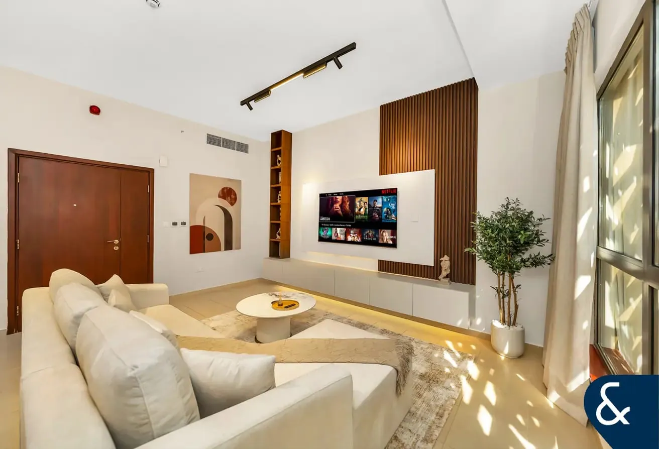2 Bedrooms | Upgraded | Partial Sea View