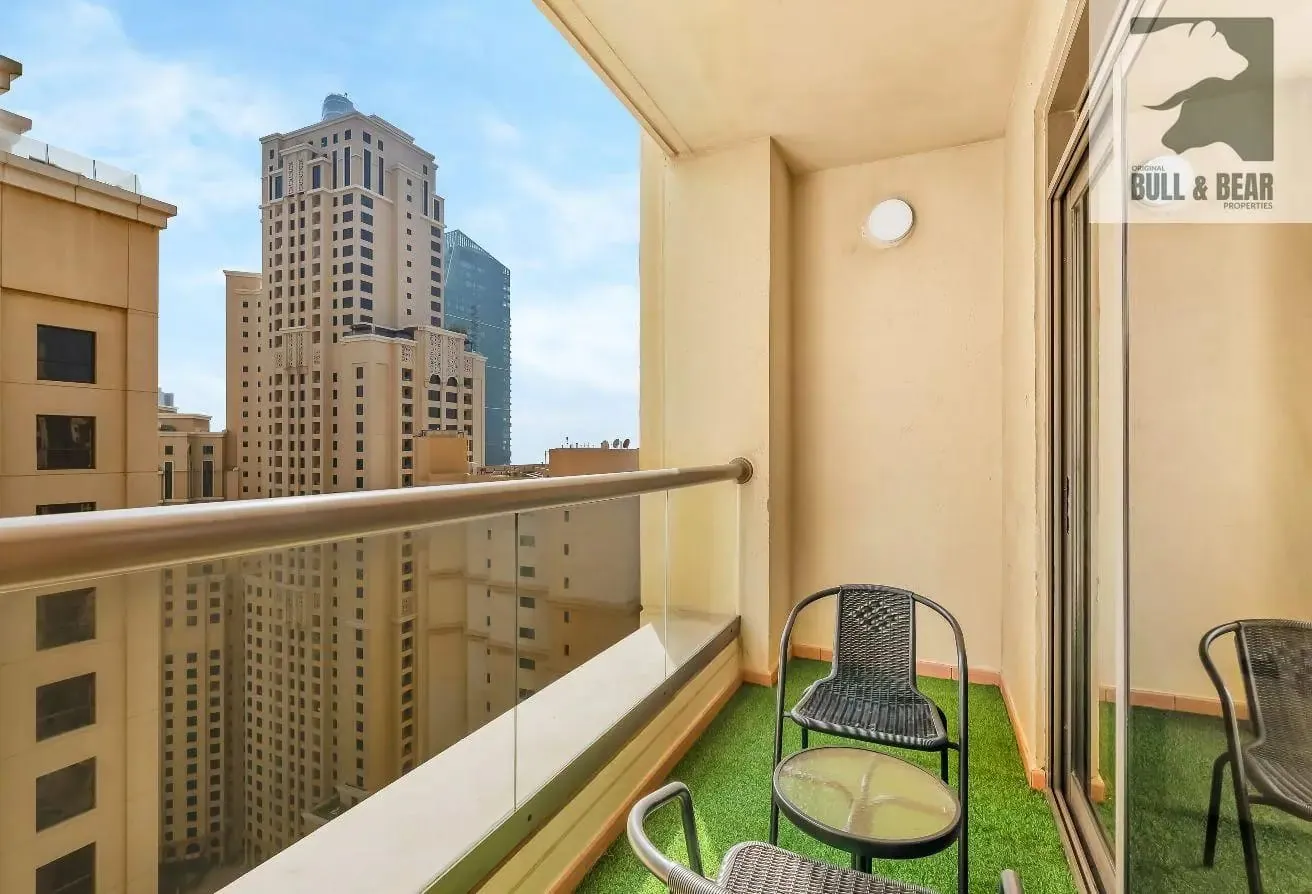 Waterfront Investment | Fully Upgraded |High Floor