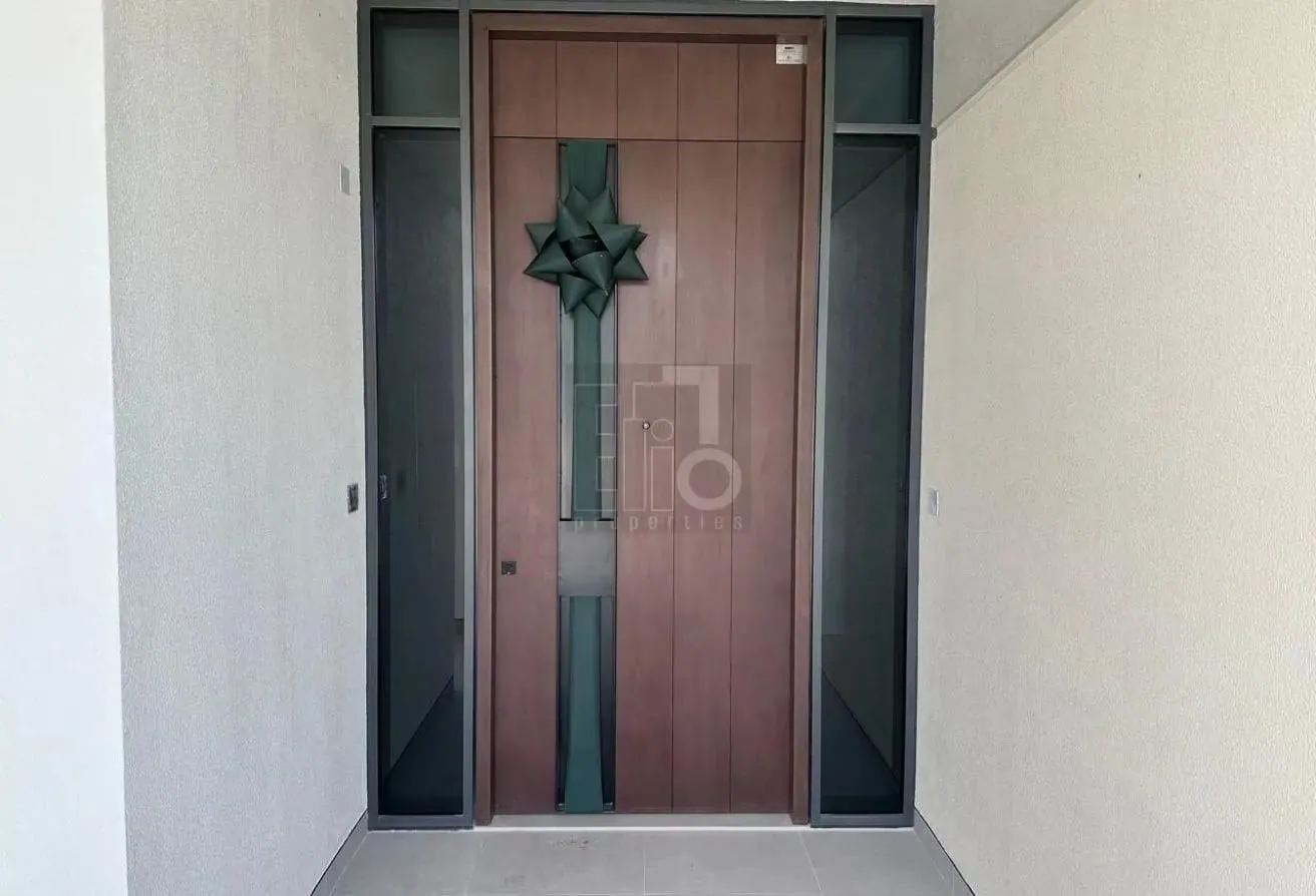 Vacant on transfer | Close to gate and amenities