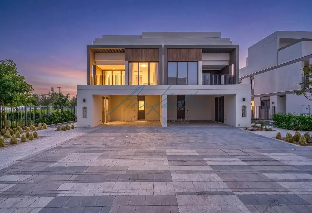 Corner Twin Villa | Closed Kitchen | Green Belt