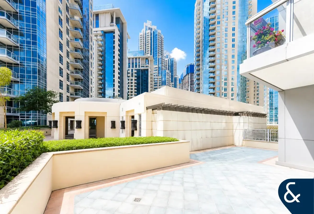Rare Layout | Outdoor Terrace | Vacant Now