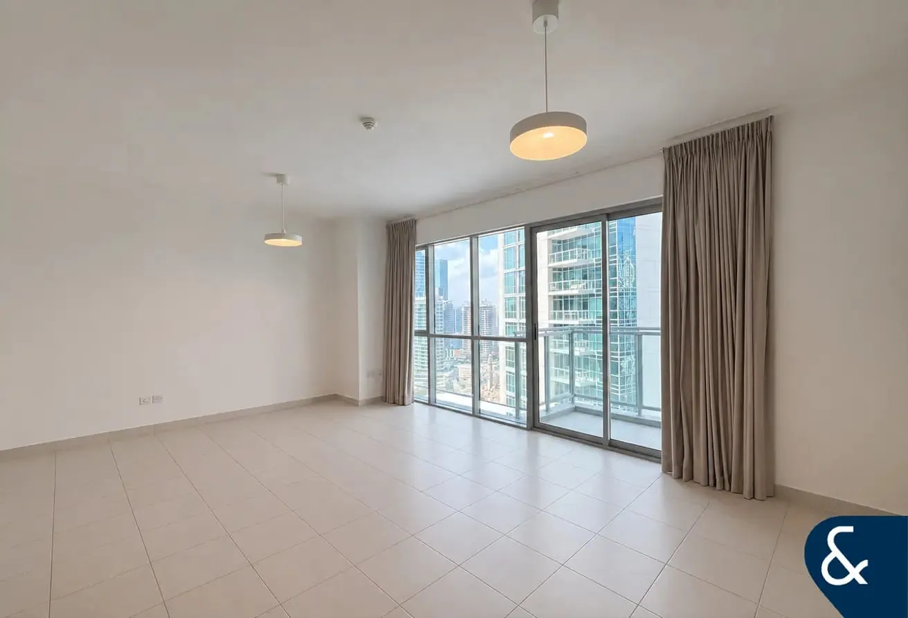 One Bedroom | Large Layout | High Floor