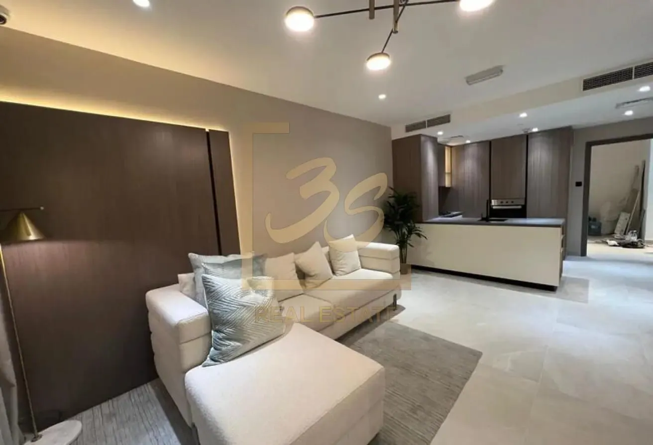 Pool View | Corner Unit | Genuine Resale