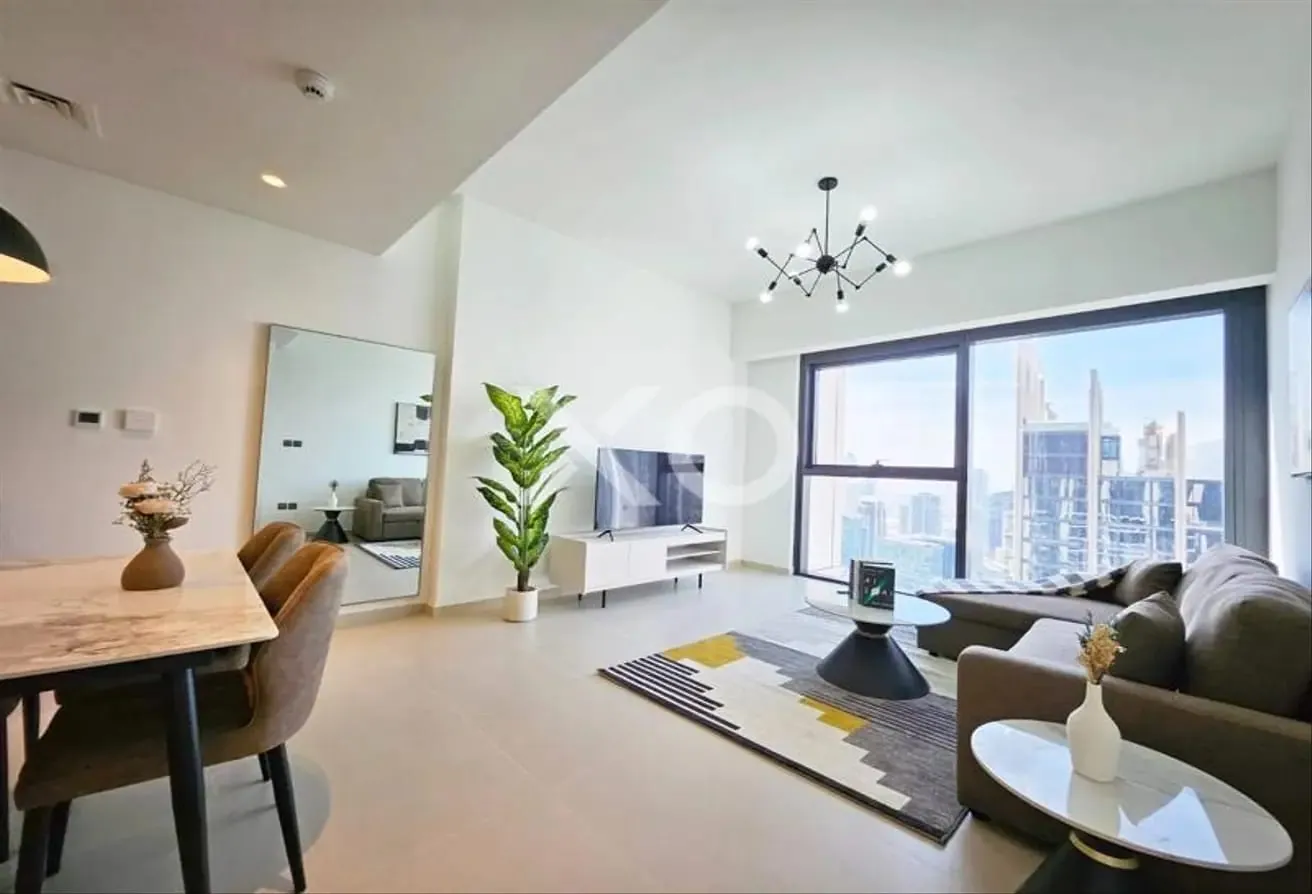 HIGH FLOOR | SHORT TERM RENTAL | FURNISHED
