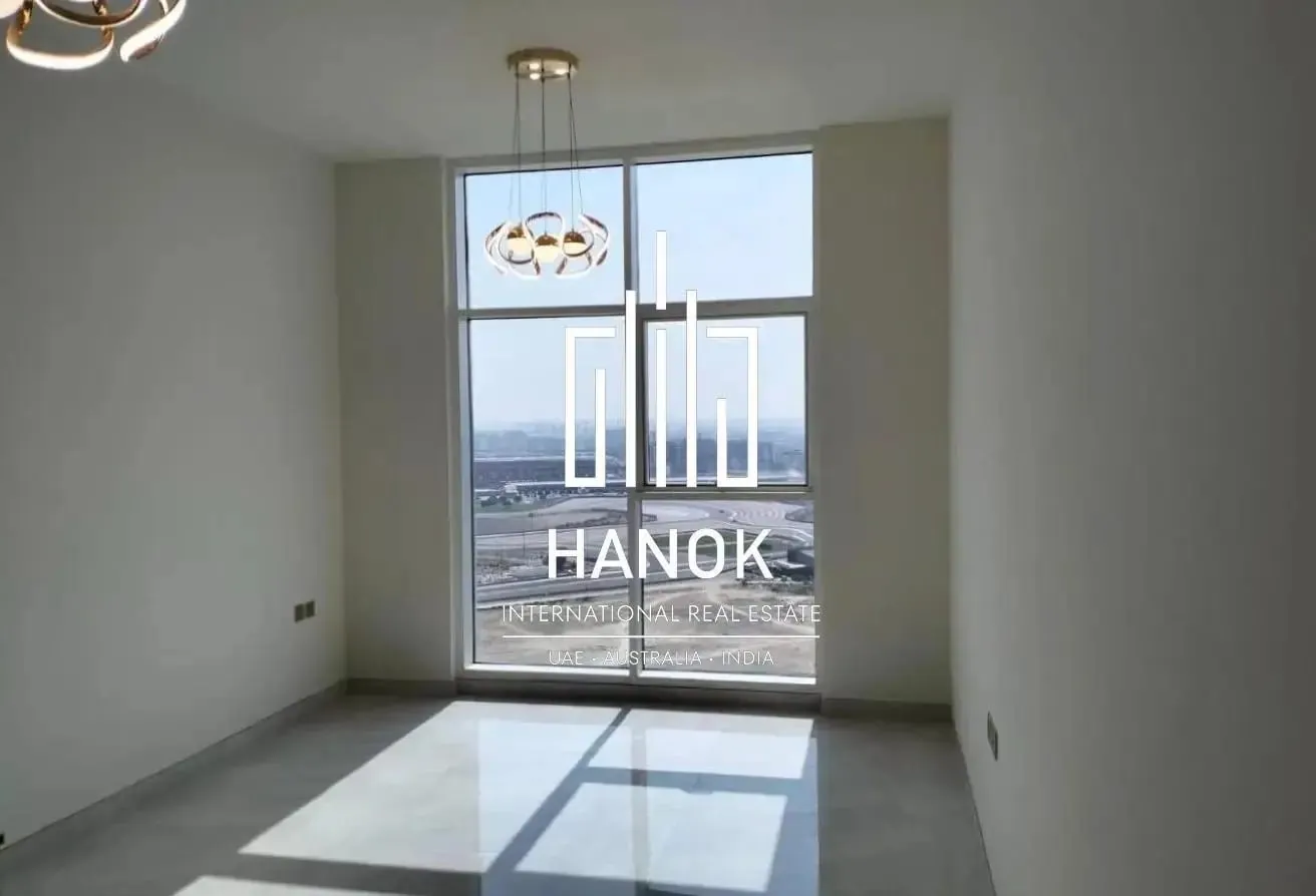 SEMI FURNISHED| AUTODROME VIEW| MID FLOOR|
