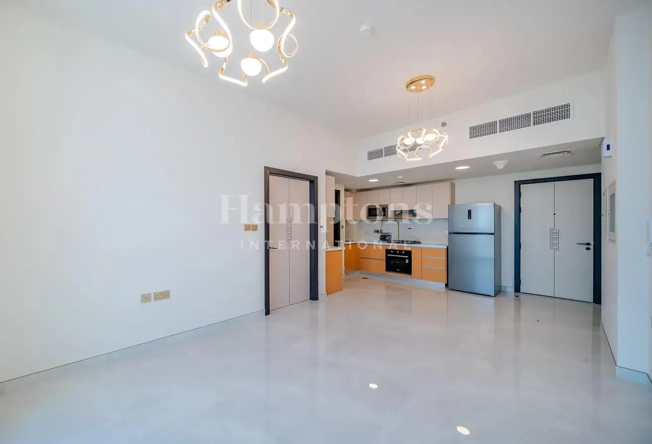 Brand New | Vacant Mid Floor | Kitchen Appliances