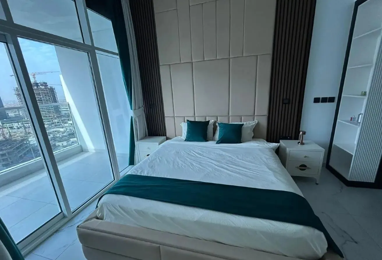 Fully Furnished | Vacant On Transfer | Park View