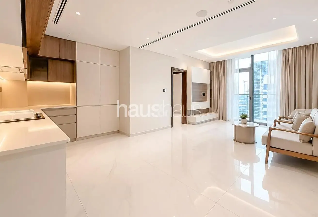Fully Furnished | 1 BR + Study | Large Terrace