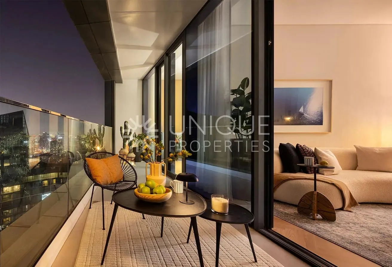 R2E I Above 45th floor I Palm/JBR views