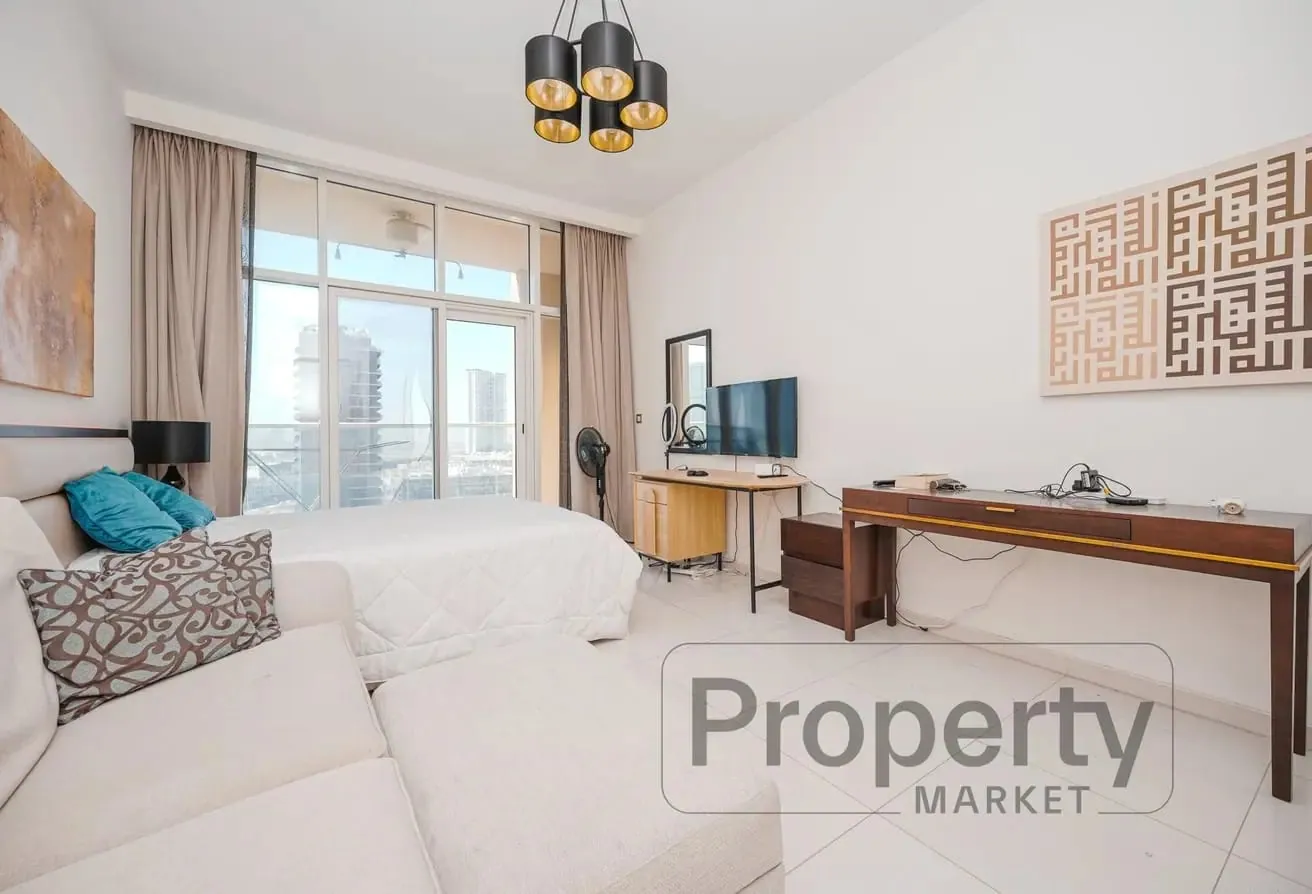 Well Maintained | Balcony | High Floor| Best Price