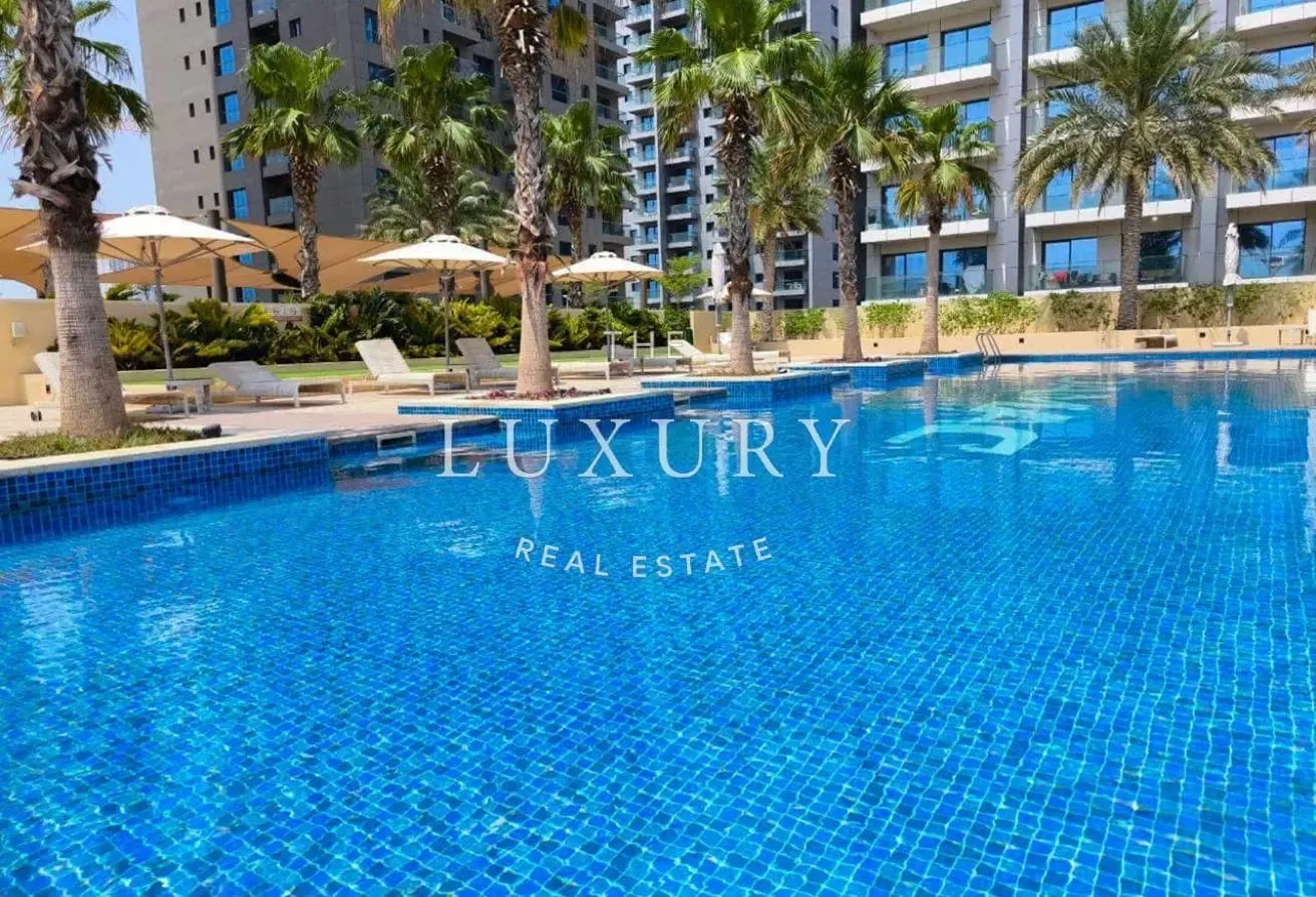 MODERN LAYOUT | FURNISHED | HIGH FLOOR
