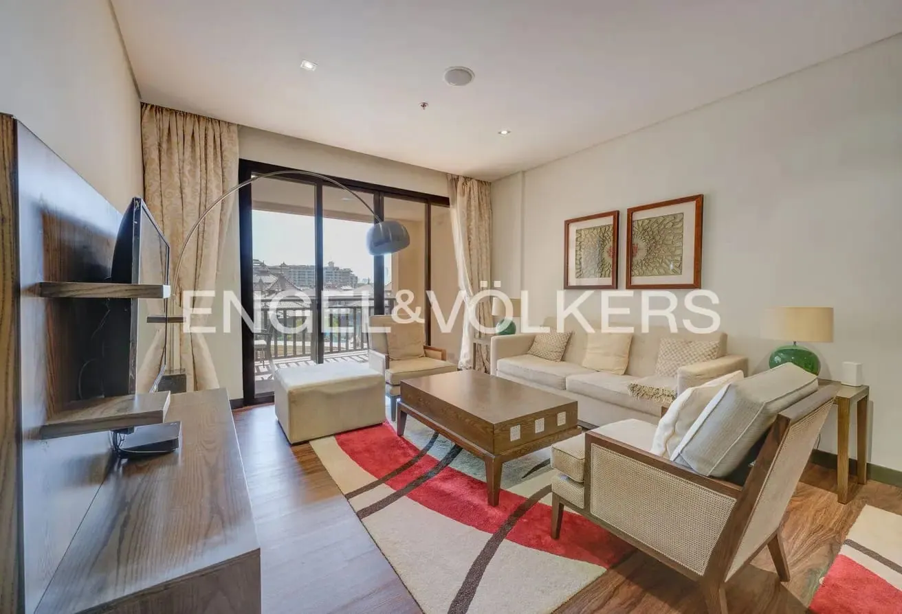 Lagoon and Skyline View | Beach Access | Vacant