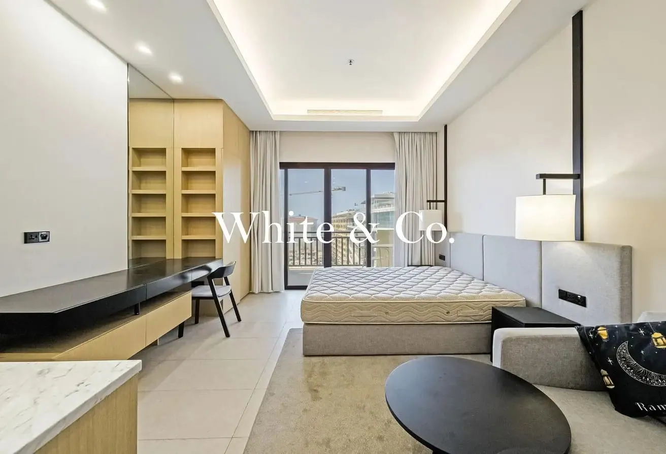 High Floor | Beach Access | Vacant Now