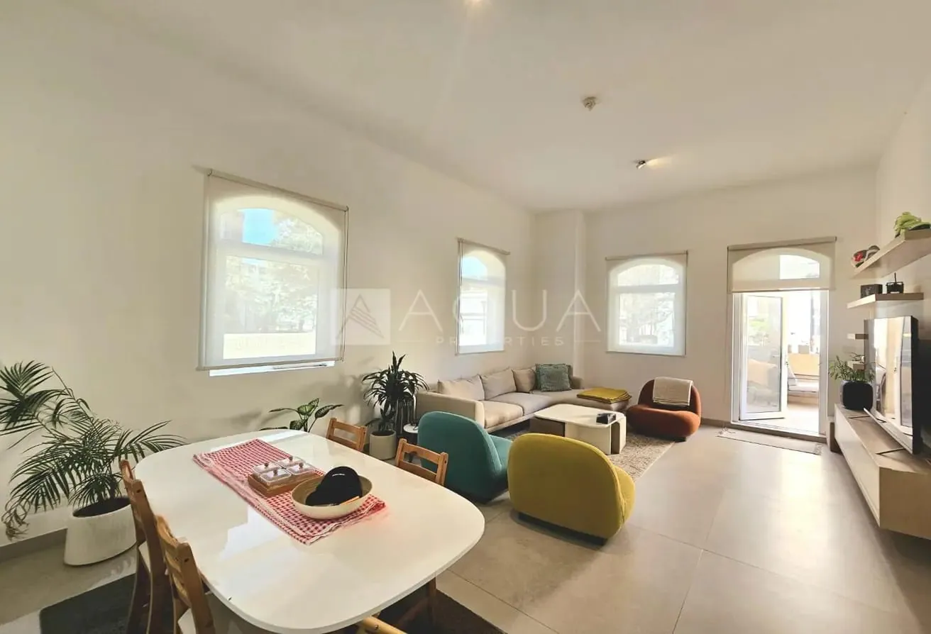 Rare Large Corner Unit | Fully Upgraded.