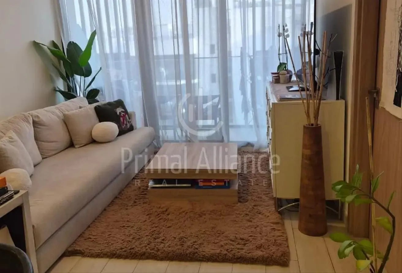 Modern 1BR | High Floor | Pool View