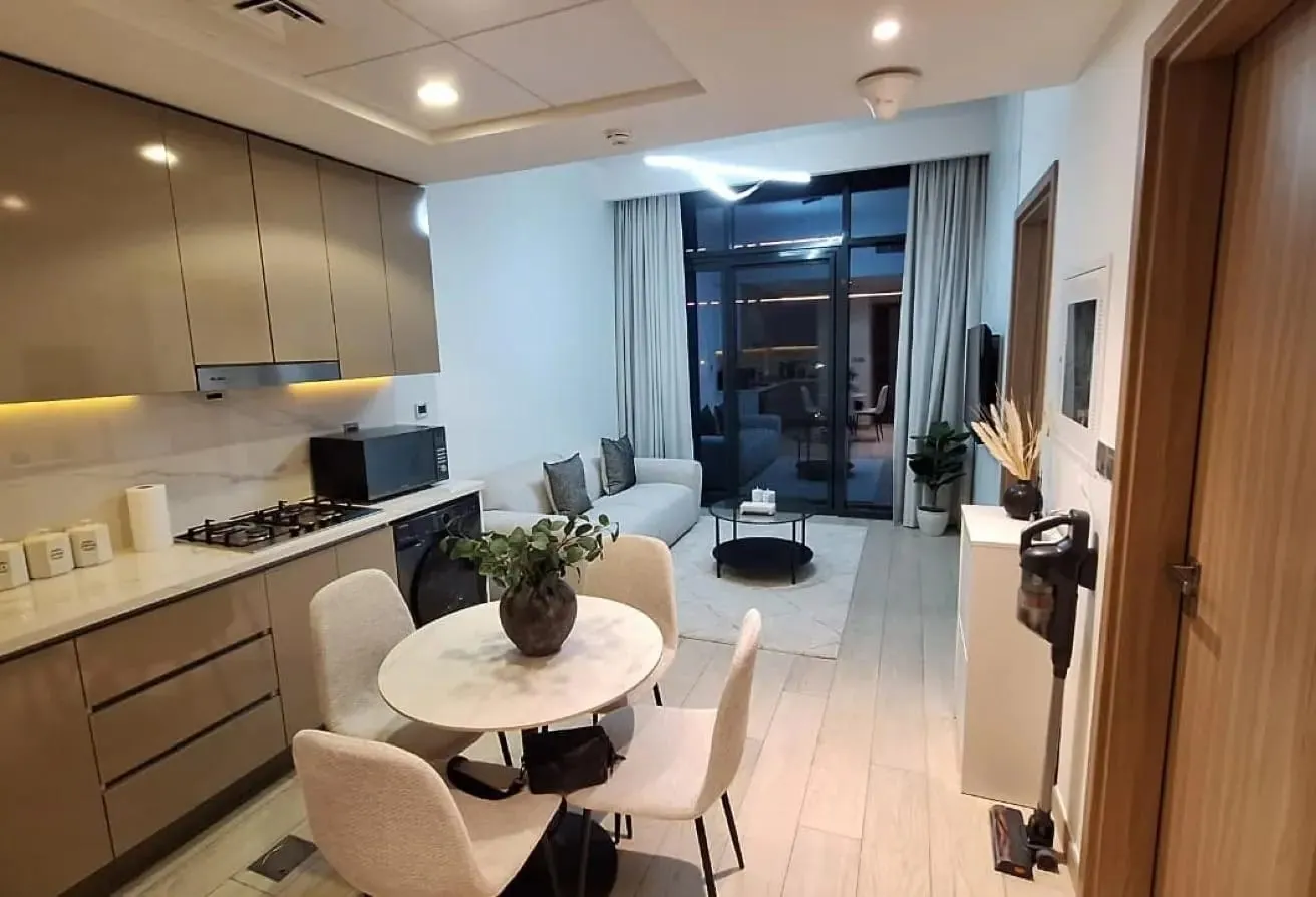 Fully Furnished| Chiller free| Ready to Move