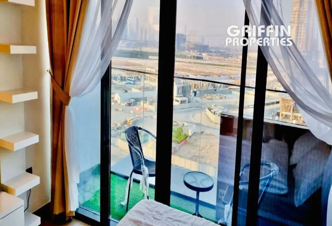 Studio | Furnished | Vibrant | Azizi