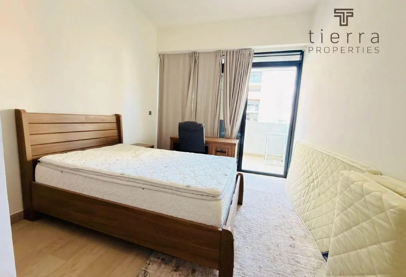 4 cheques | Fully furnished | Road View