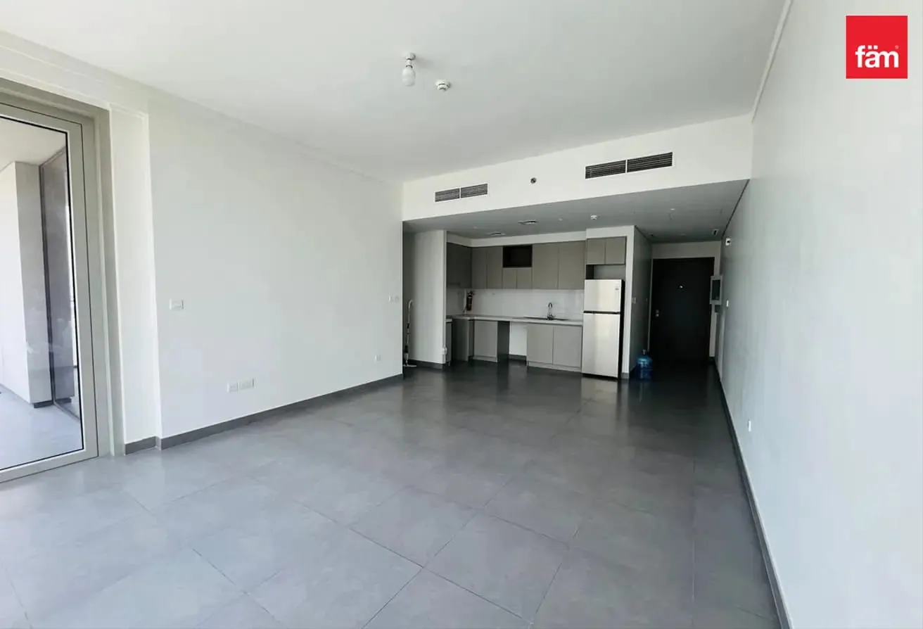 Vacantn Soon | High Floor | Bright layout view