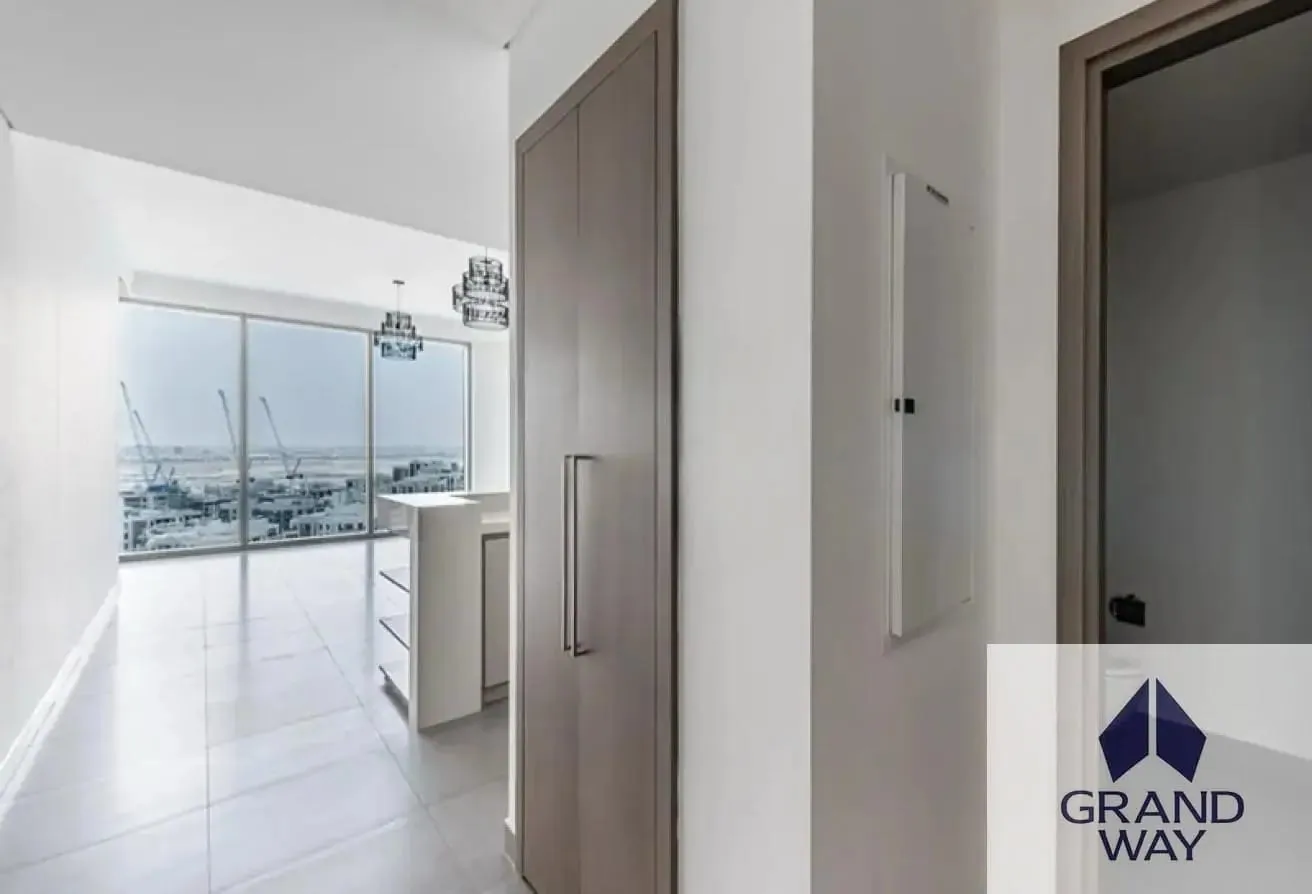 Free AC | Water View | Unfurnished I Luxury