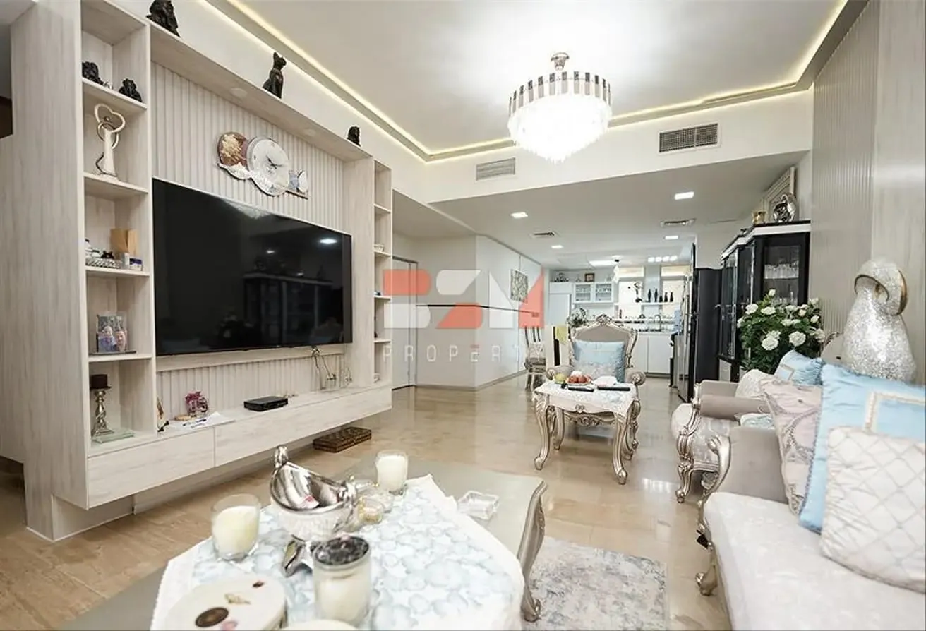 Upgraded Furnished 5BR | Park View | Rooftop