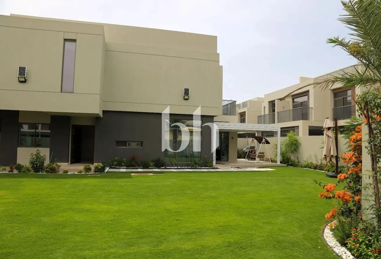 Luxury Villa | Fully Upgraded | Maintenance-Free