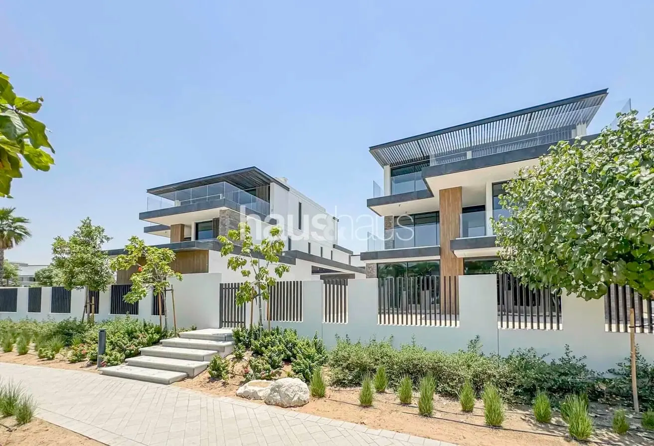 Exclusive | Private Pool | July Handover