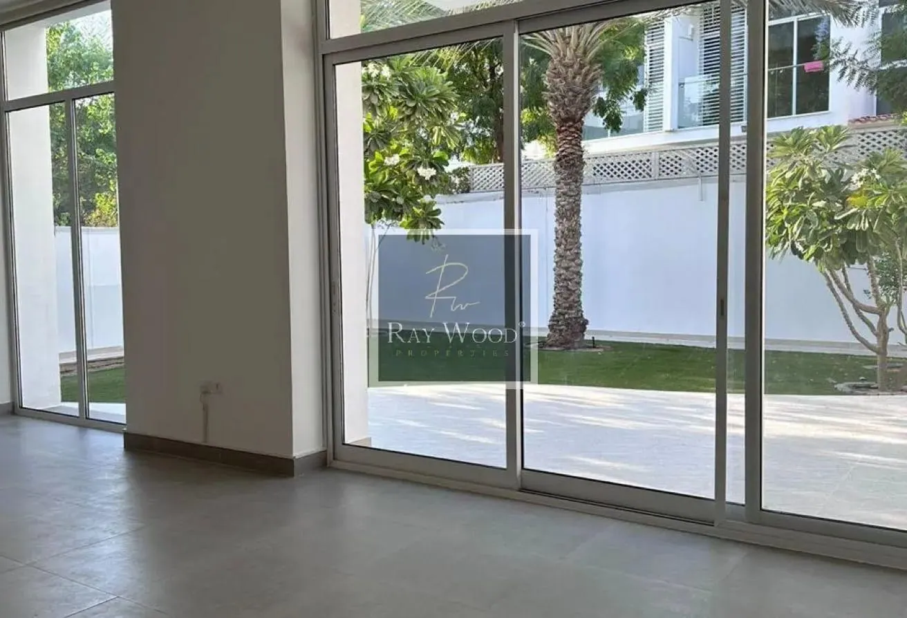 3 BED ROOM | BIG LAYOUT | PRIME LOCATION