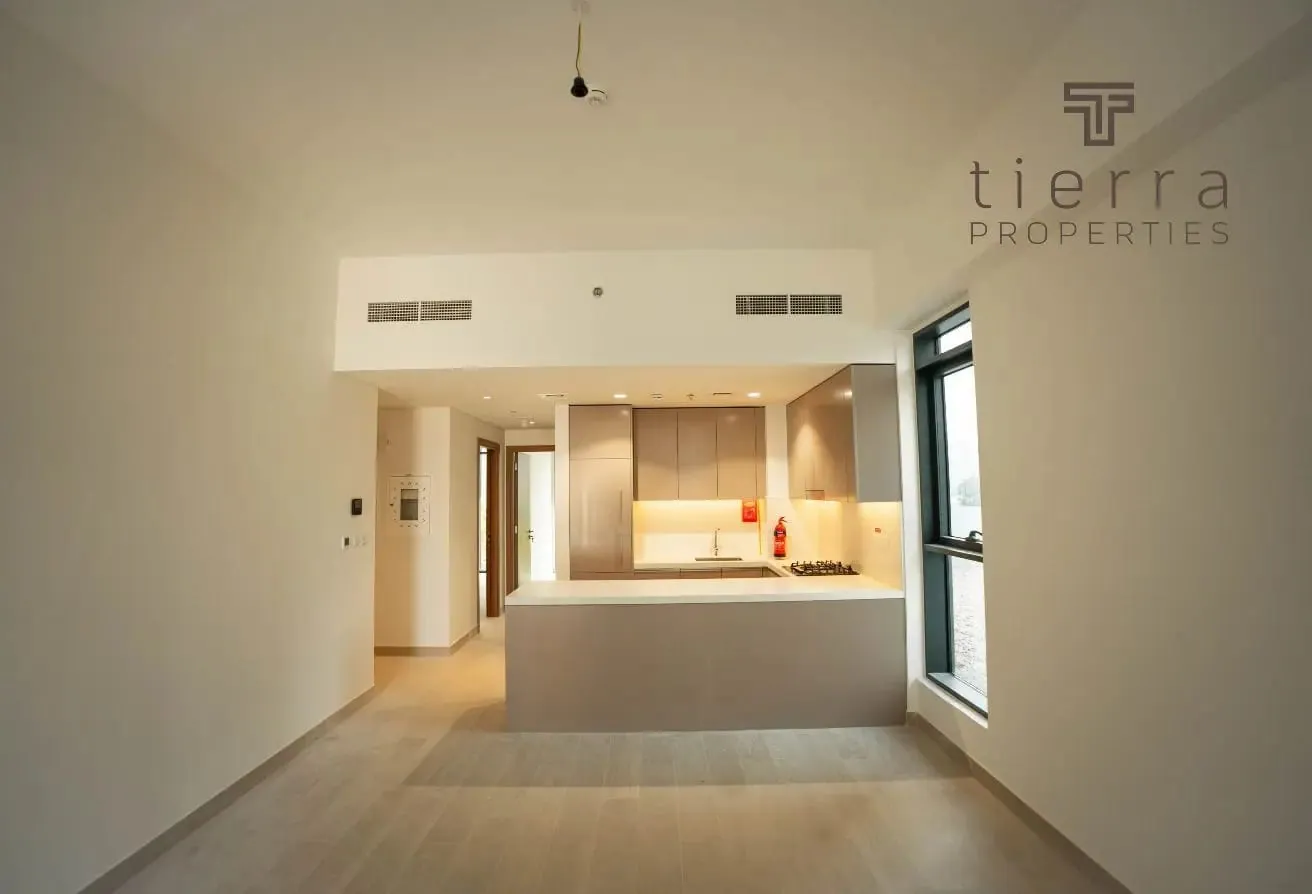 Spacious 2BR | Spacious | 2 Cheques