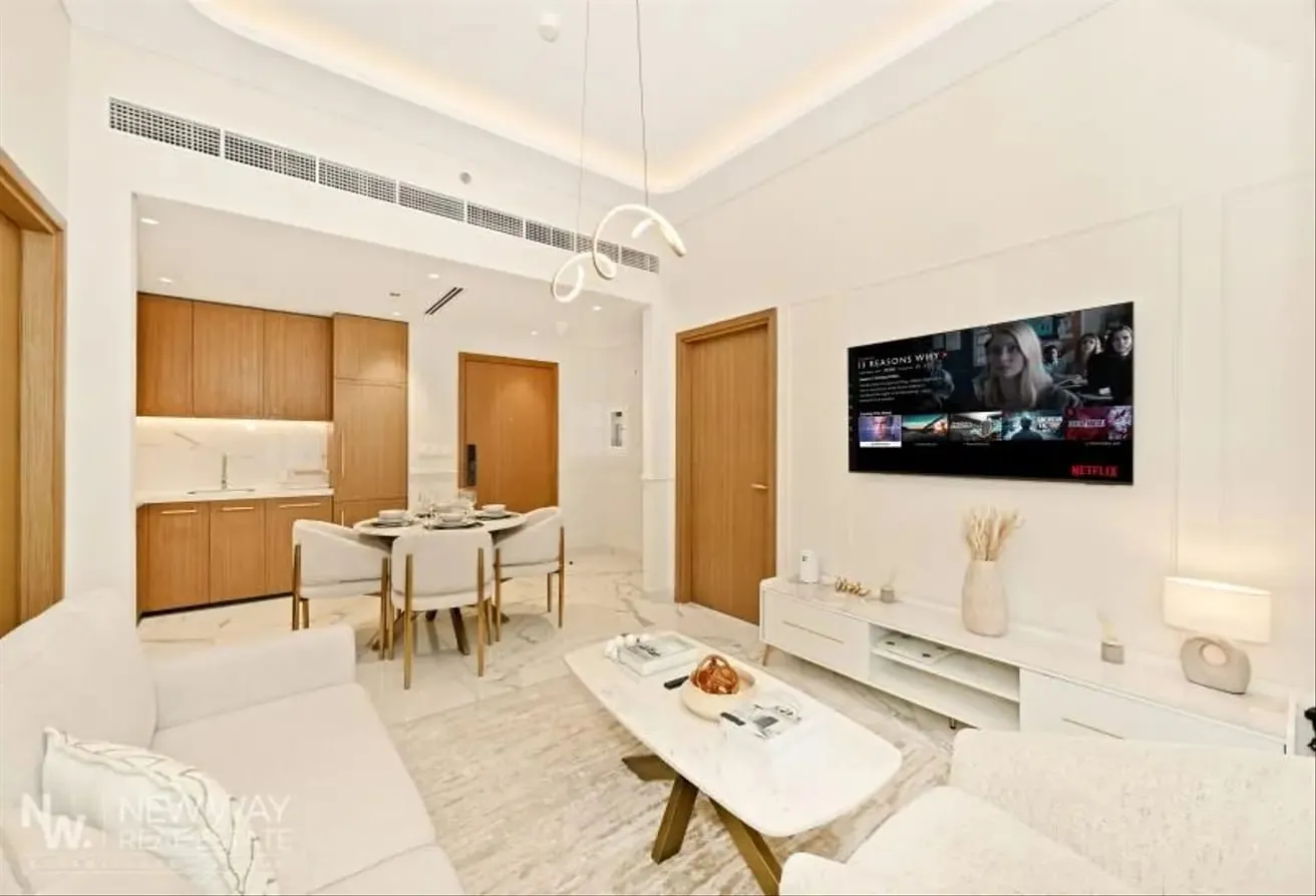 Luxury 2BR | Furnished | Huge Balcony