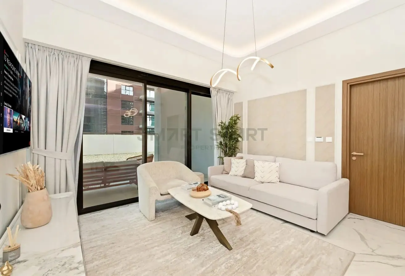 Fully Furnished / Spacious Layout / Vacant