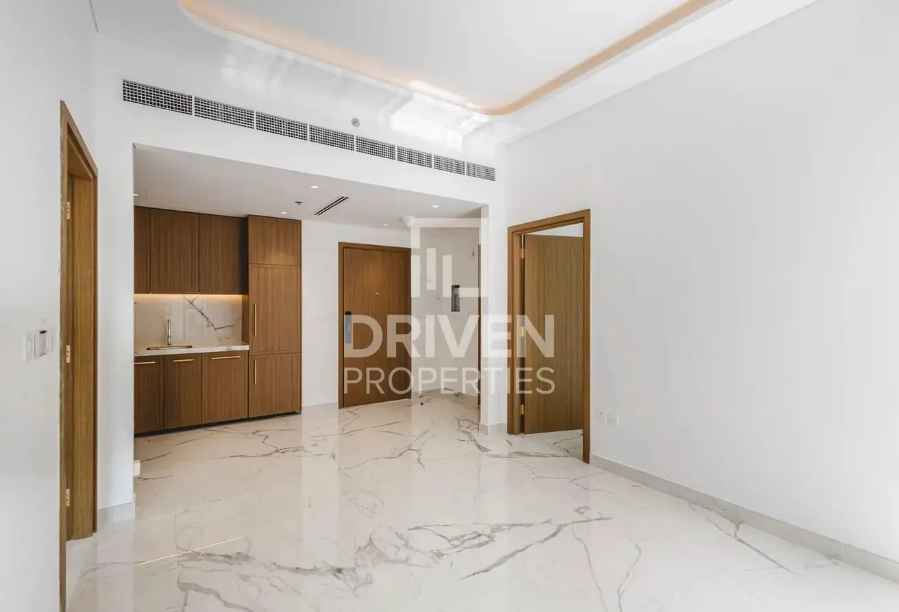 Bright Unit | Vast Layout | Brand New | Negotiable