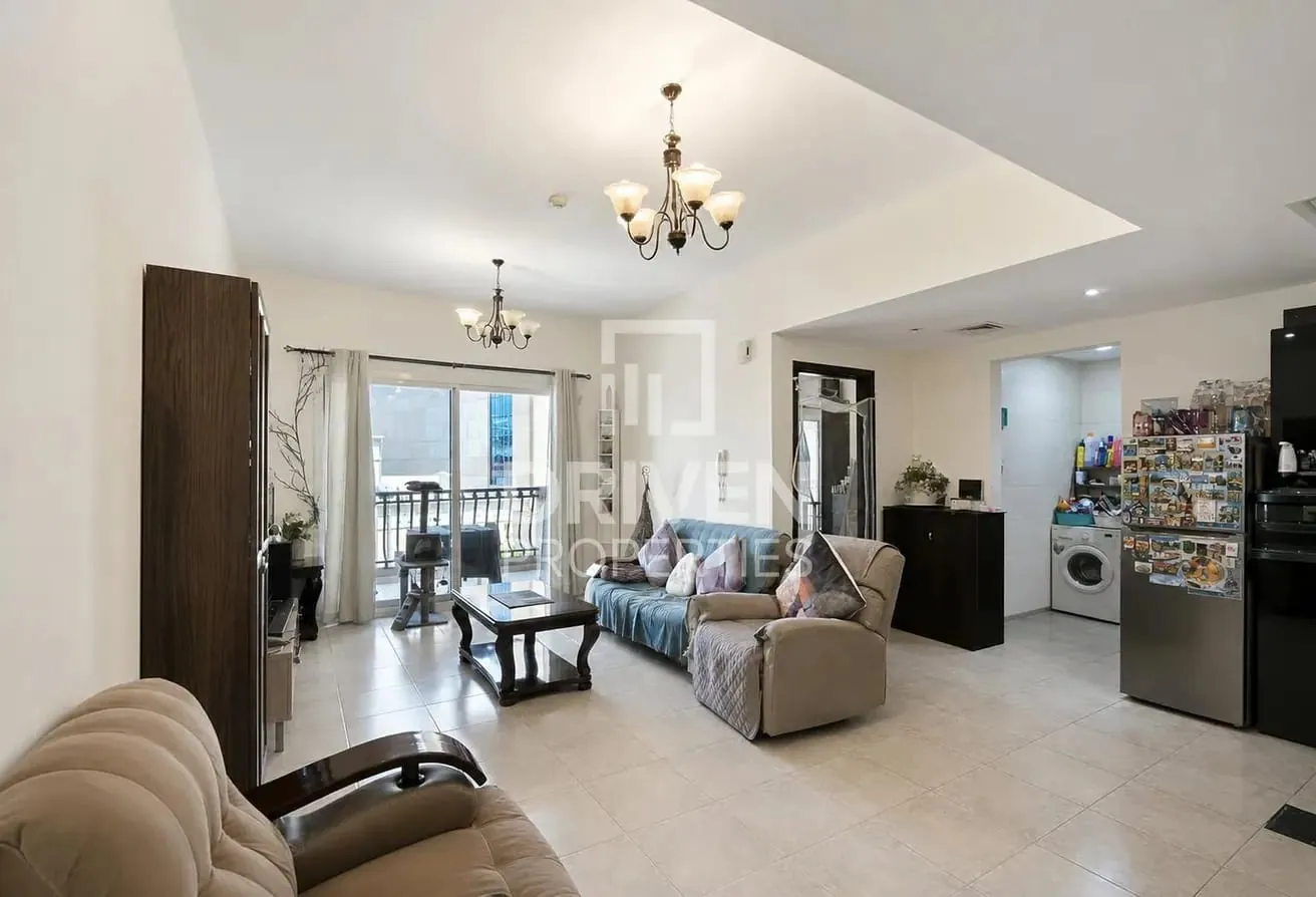 Bright Apt | Community View | Opposite Circle Mall