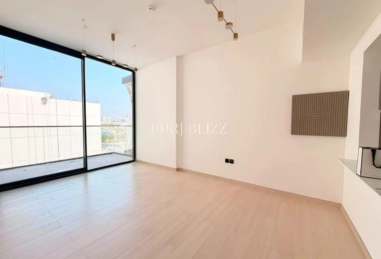 Modern 2BR Home | Near to Circle Mall | Vacant