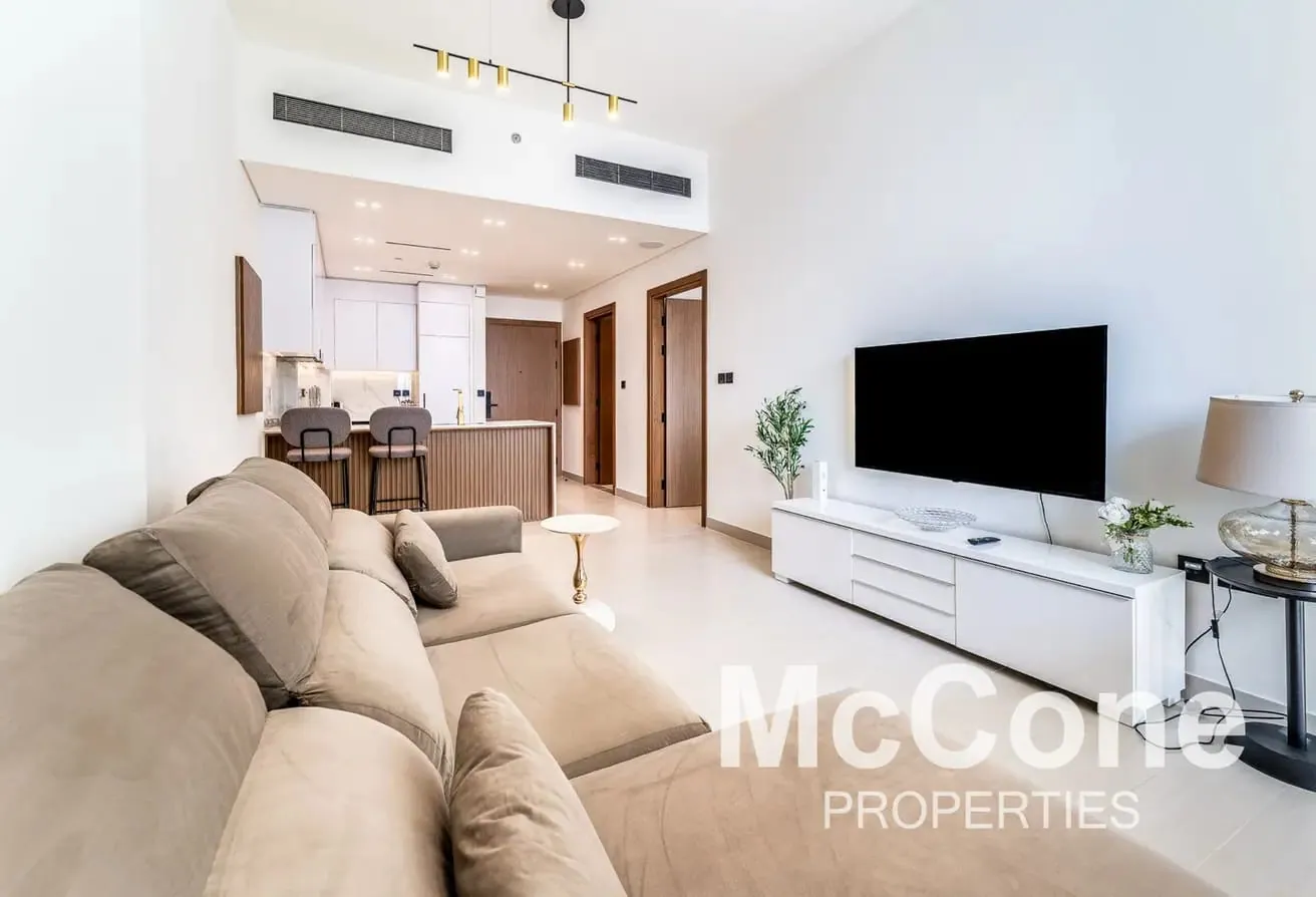 Fully Furnished | Pool View | Bright Unit
