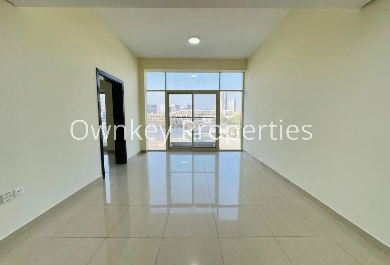 Beautiful 1 Bedroom With 1 Month Free Offer