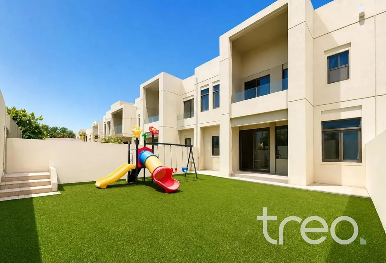 3 Bed | Single Row | Vacant Now