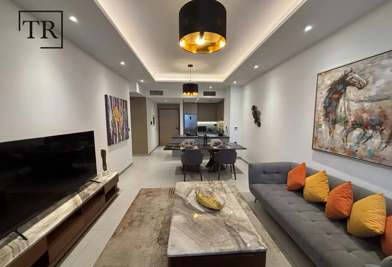 Furnished | Park Views | Bills Incl. | 12 Cheques