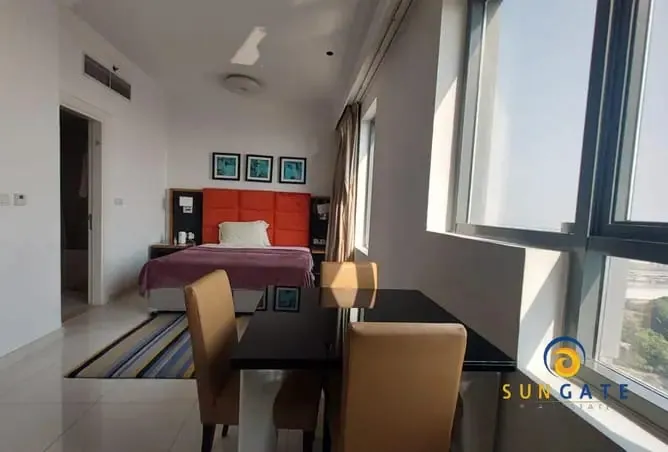 Furnished , High Floor , Stable View