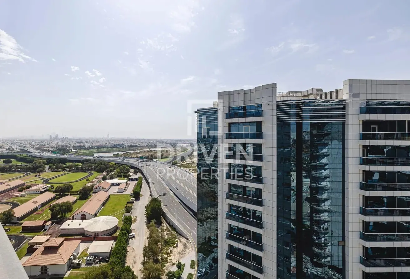 High Floor | Ready to Move in | Elegant Unit