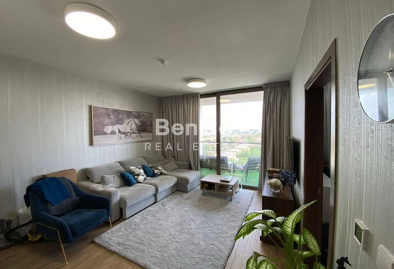 1 Bedroom | Fully Furnished I Mid Floor