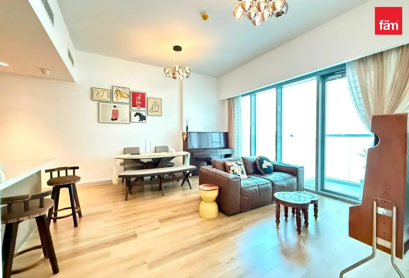 Vacant | Fully Furnished | Near To Park | Upgraded