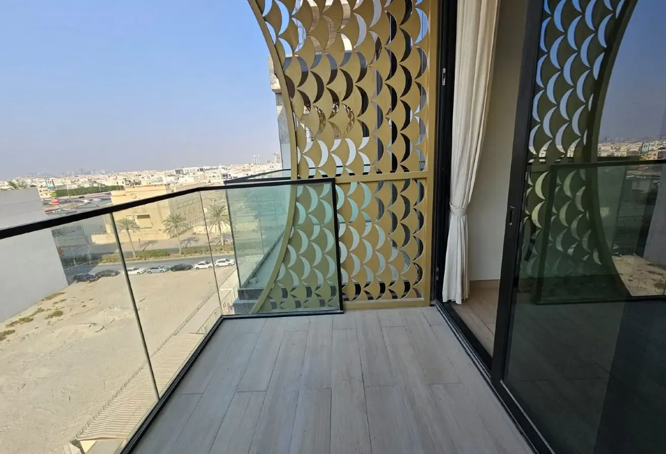 2 BEDROOM || SPACIOUS BALCONY || GOOD LOCATION