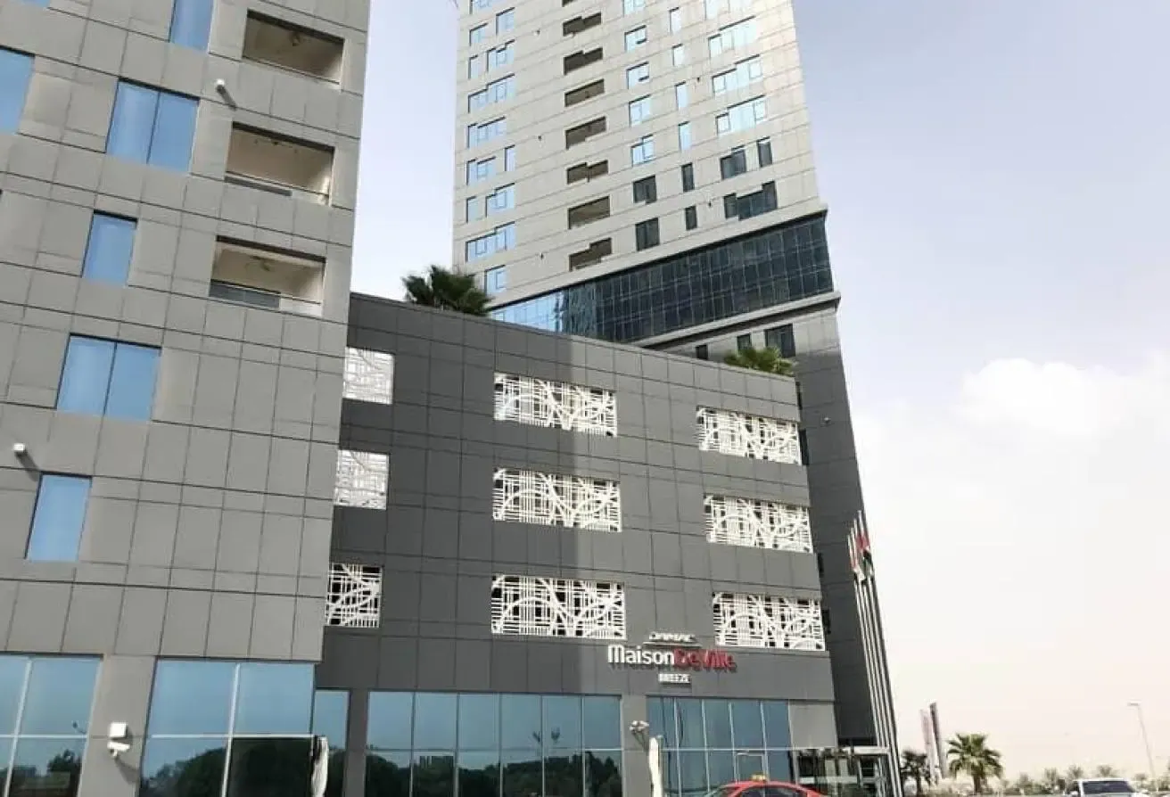 Furnished Studio | High Floor | Park View