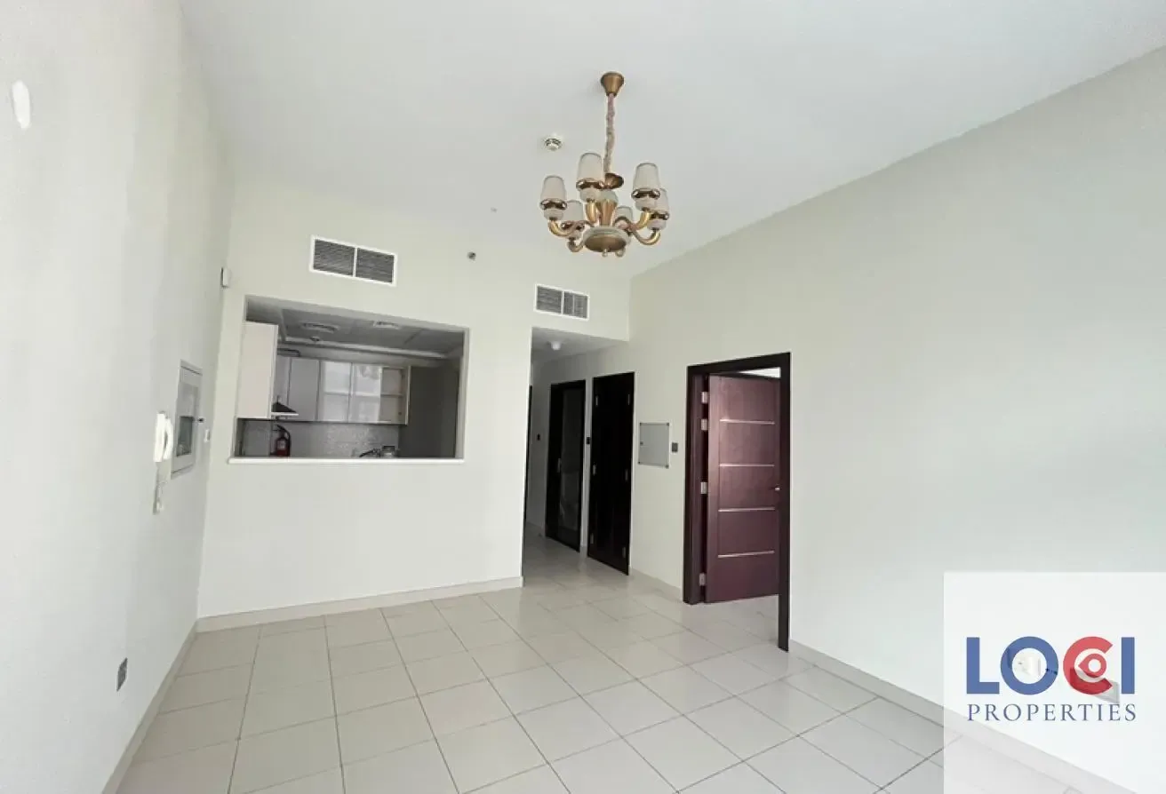 VACANT END OF JULY | SPACIOUS | GREAT LOCATION